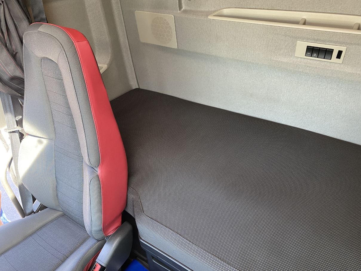 20250521_134027724_iOS