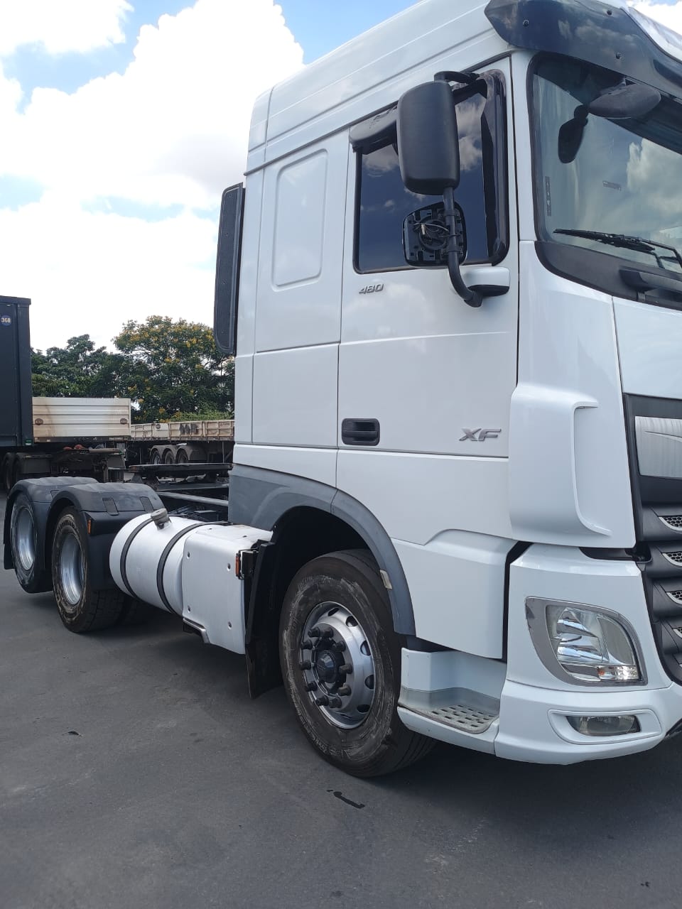 DAF BRANCO LATERAL